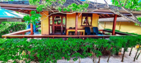 MOOREA - The Golden Reef Bungalow Moorea